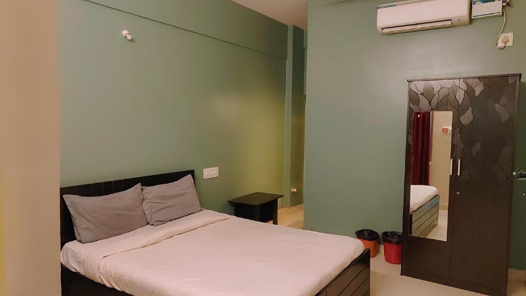 Metro Suites Bangalore Luaran gambar